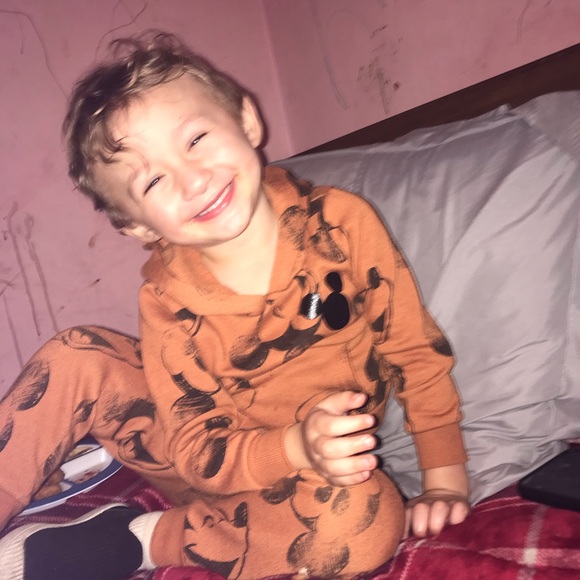 Meet your Posher, Blake - Picture 5 of 8